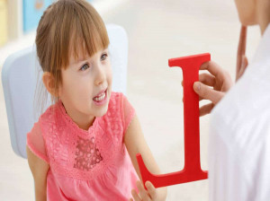 راه های تشخیص لکنت زبان کودکان : علت لکنت زبان کودکان چیست ؟