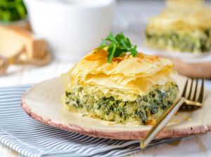طرز تهیه قدم به قدم اسپاناکوپیتا غذای لاکچری و خوشمزه