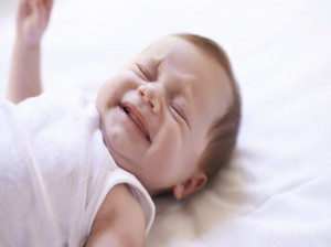 11 دلیل اصلی غر زدن نوزاد را بشناسید