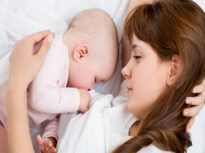 نکات مهم تغذیه مادر در دوران شیر دهی و تاثیر آن بر نوزاد
