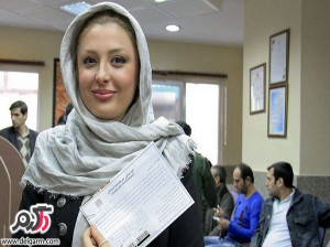 تصاویر نیوشا ضیغمی در حال اهدای خون