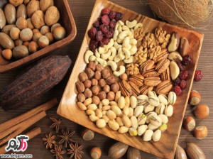 زیاده رویی در مصرف آجیل عید +عوارض زیاد آجیل خوردن