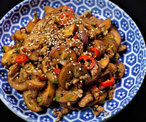 طرز تهیه یک خوراک بادمجان خاص وخوشمزه