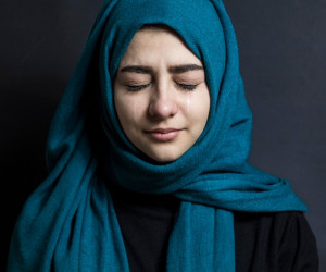 ۲۰ عکس جدید و با کیفیت غمگین گریه کردن دختر برای پروفایل