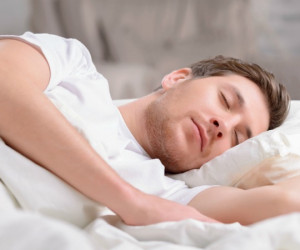 خوراکی هایی که به خواب بهتر کمک میکنند