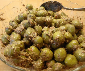 طرز تهیه زیتون پرورده پر طرفدار شمالی