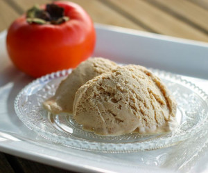 بستنی خرمالو ؛ یک بستنی خوشمزه با طعم پاییز
