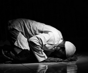 طریقه خواندن نماز اول ماه قمری