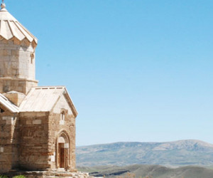 معروف ترین کلیساهای ایران در کجا هستند؟