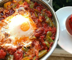 طرز تهیه املت منه من خوشمزه و مخصوص به روش ترکیه ای