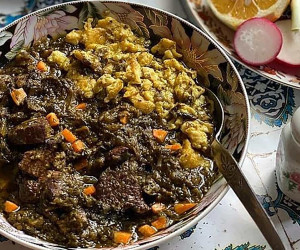 طرز تهیه خورش اسپناساک، یک غذای خوشمزهی مازندرانی
