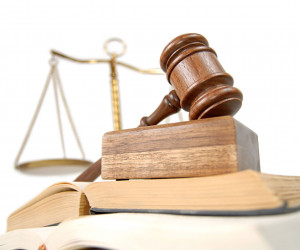 بررسی نحوه طرح «شکایت کیفری» در مراجع قضایی