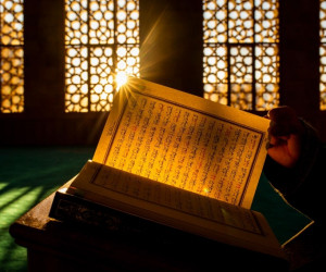 دعای زیارت امام حسین در نیمه شعبان + ترجمه