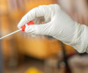 آیا آزمایش کرونا روزه را باطل میکند ؟