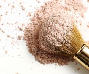 چگونه بهترین رنگ فاندیشن یا کرم پودر پوست خود را انتخاب کنیم ؟