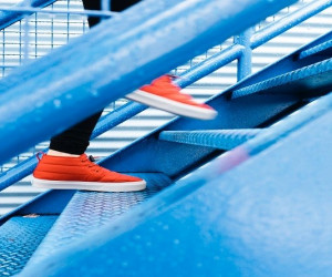 مقایسه کیفیت کفشهای ورزشی از برندهای مختلف