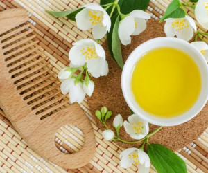 8 ماسک مو با روغن زیتون برای رفع انواع مشکلات مو