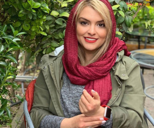 دسته گل بزرگ و لاکچری دنیا مدنی