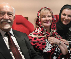 عکسی از زنده یاد ماه چهره خلیلی در کنار پدر و مادرش