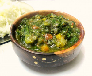طرز تهیه آش اسفناج یزدی یا آش شولی برای درمان سریع سرماخوردگی