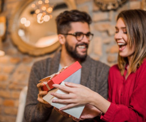30 متن عاشقانه تبریک پیشاپیش روز مادر و روز زن به همسر
