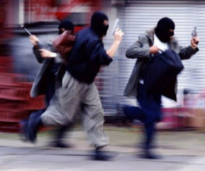 سمانه و مبینا در دام شیطان خطرناک افتادند
