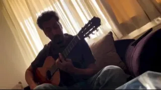 گیتار زدن بهرام افشاری در خانه شیکش