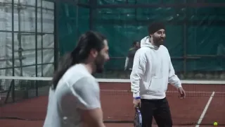 فیلم تنیس بازی کردن علی ضیا و علی یاسینی