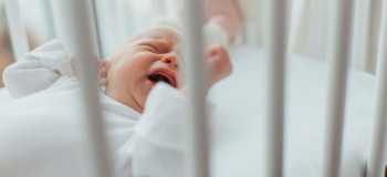 مهمترین علت گرفتگی و انسداد مجاری ادرار در نوزادان چیست؟