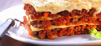 طرز تهیه لازانیا با نودل ساده با طعمی بی نظیر
