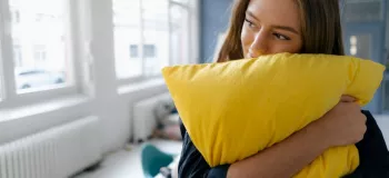 تاثیر انتخاب جنس بالش بر روی سلامت مو و پوست چقدر است ؟