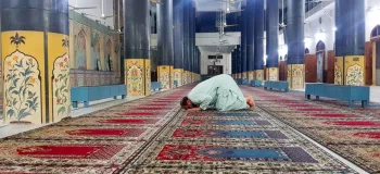 چرا در اسلام به خواندن نماز وُتَیره تاکید فراوان شده است؟
