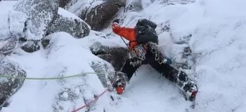 روش درست کوهنوردی در زمستان : ۹ نکته ضروری