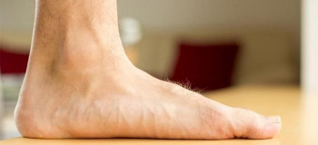 شناسایی و درمان مشکلات رایج کف پا به نقل از کاویان کلینیک