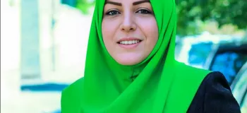 تیپ متفاوت زن برادر مجری محجبه صداوسیما وسط بازار تهران !