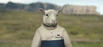 موجود عجیب الخلقه با سر آدم و بدن بُز باعث وحشت مردم شده !!