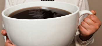 ۱۴ عارضه جبران ناپذیر نوشیدن بیش از حد قهوه