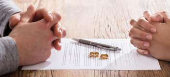 حق طلاق زن در اسلام : نظر فقه در خصوص حق طلاق زن چیست ؟