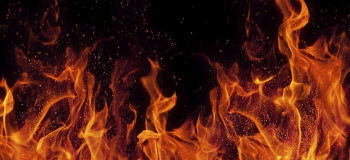 آتش سوزی مرگبار کارخانه ای در قم با ۱۱ کشته و زخمی