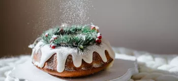 ۳ روش جهت تهیه شیرینی حلقه‌ ای کریسمس
