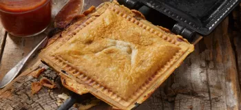 دستور تهیه ساندویچ پیتزا با ۲ روش ساده