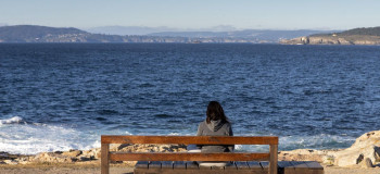 شعر تنهایی | غمگین ترین شعرهای سهراب سپهری درباره تنهایی