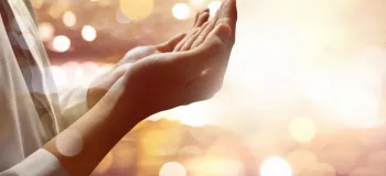 دعایی مجرب برای درمان آب مروارید چشم