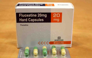 موارد مصرف و عوارض فلوکستین (داروی ضد افسردگی) در دراز مدت
