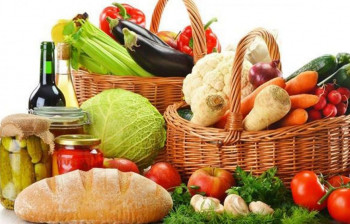۱۸ خوراکی حیرت انگیز برای تسکین گلو درد و سرماخوردگی