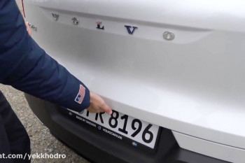 بررسی و تست رانندگی ولوو XC40 مدل 2018 ( Volvo XC40 2018 )