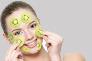 معجره ی پوست میوه برای صورت