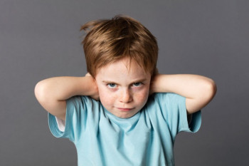 چگونه با کودک خشمگین رفتار کنیم؟