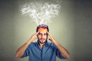 چگونه بیش از حد فکر کردن را متوقف کنیم