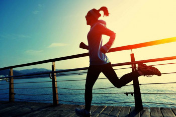 14 ترفند برای این که بتوانید صبح را با ورزش شروع کنید